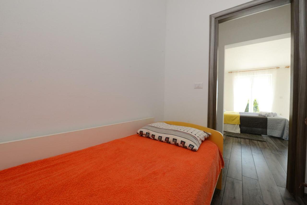 Villa Kontesici 14 Zelena Laguna Екстериор снимка