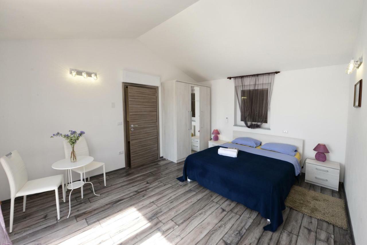Villa Kontesici 14 Zelena Laguna Екстериор снимка