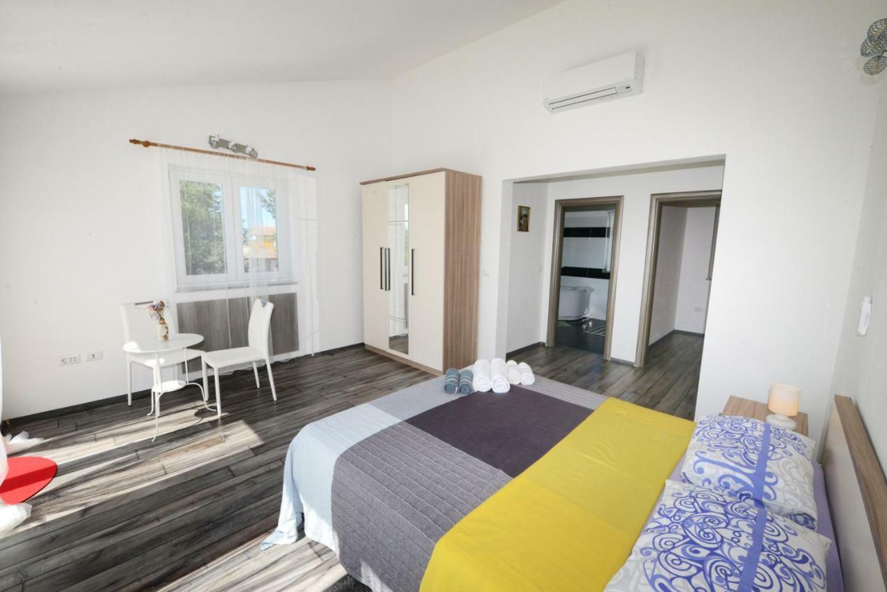 Villa Kontesici 14 Zelena Laguna Екстериор снимка